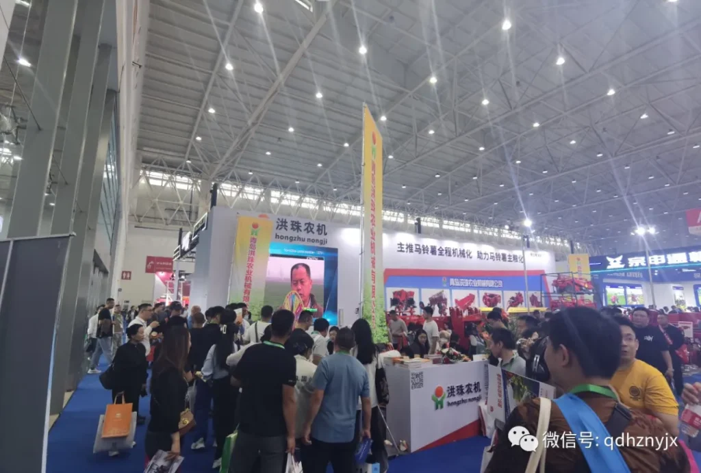 青岛洪珠亮相中国国际农机展，国内外客户纷纷前来洽谈合作